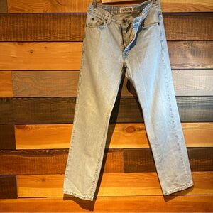 Men’s Dakota straight leg jeans , size 32 waist and 32 leg.